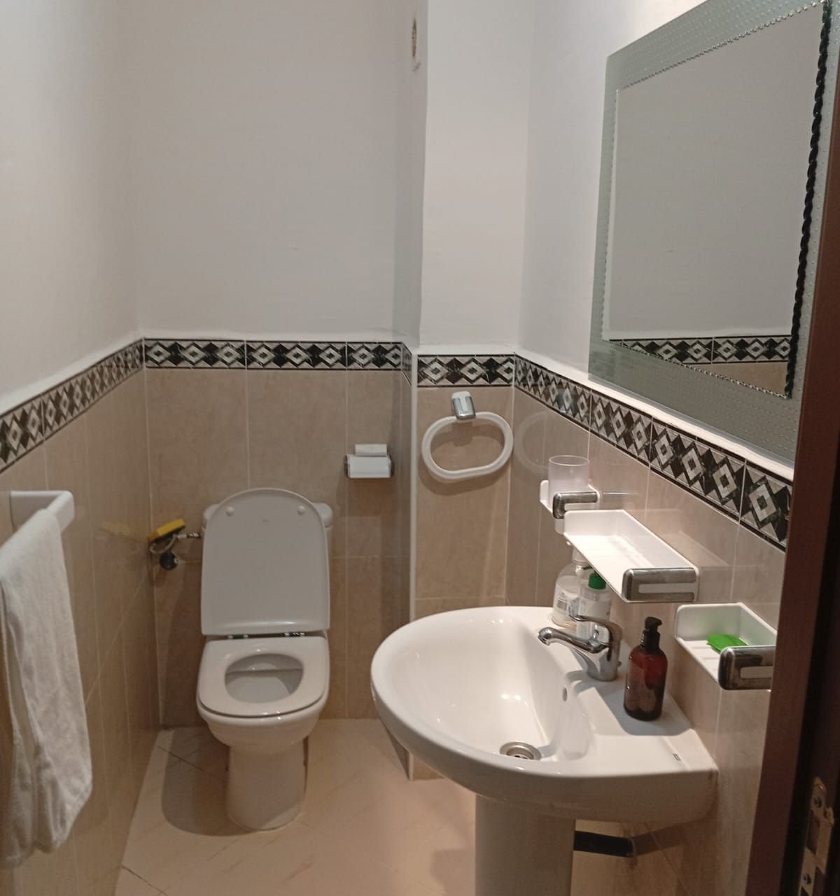/ti215990/image_578330733.jpeg