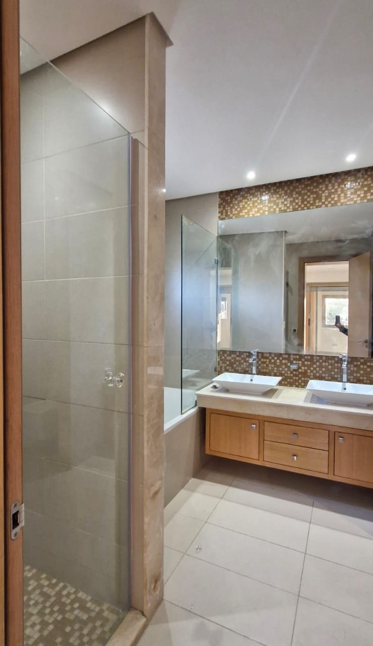 /vi605957/image_236873230.jfif