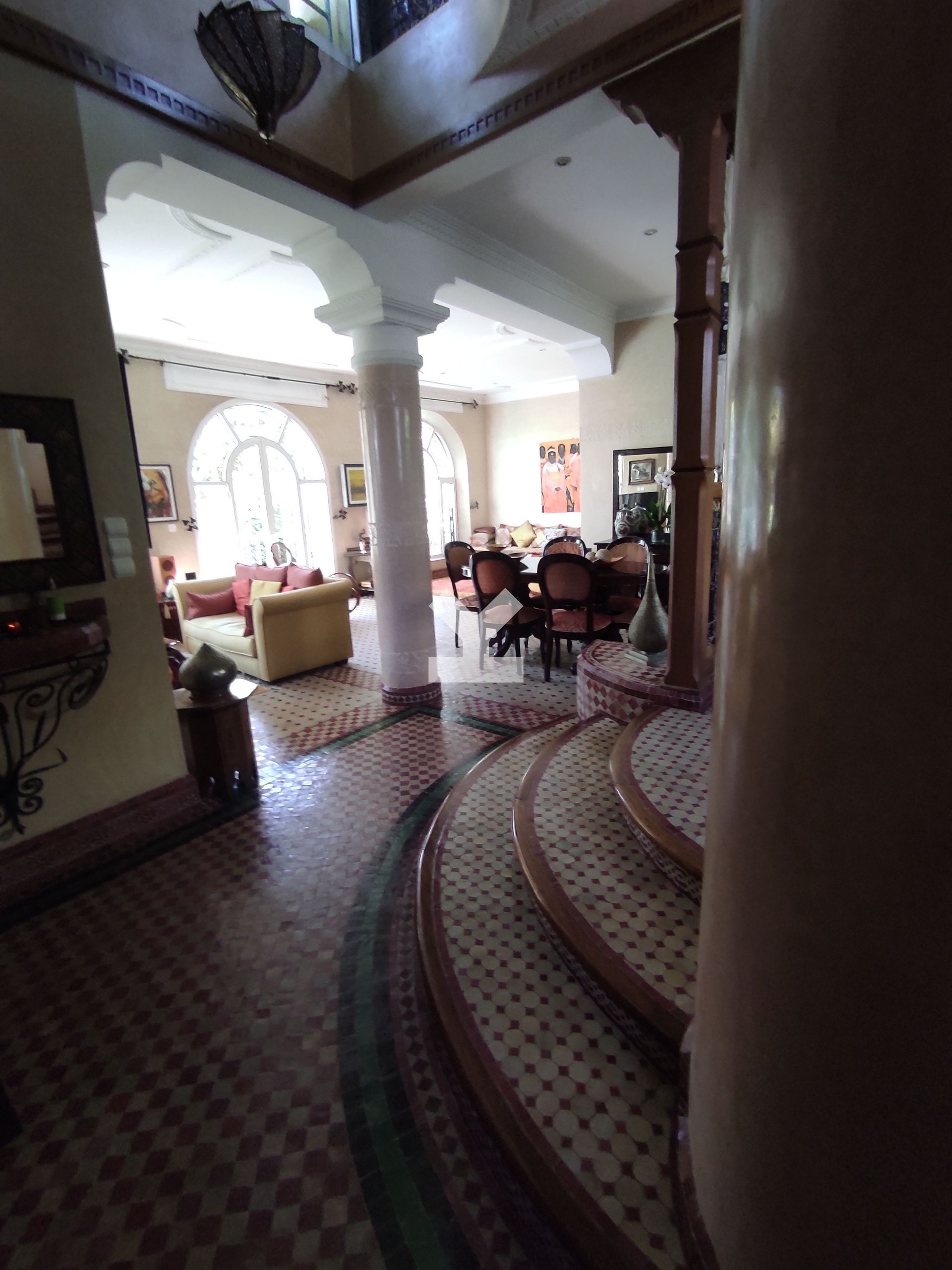 /ai070583/image_111669522.jpg