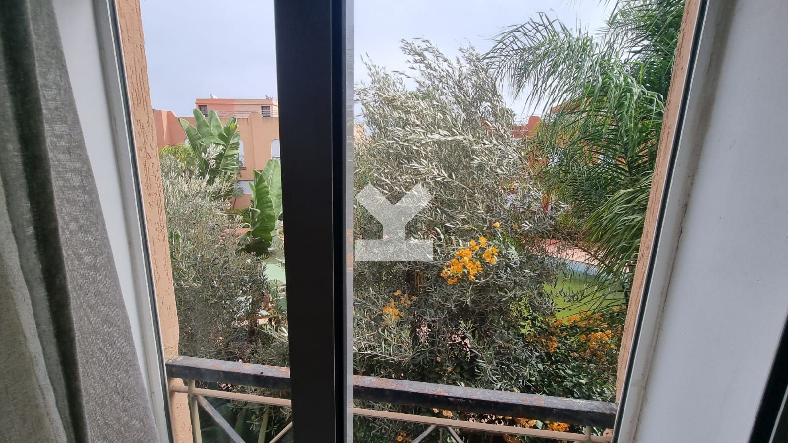 /bi146654/image_127436356.jpeg