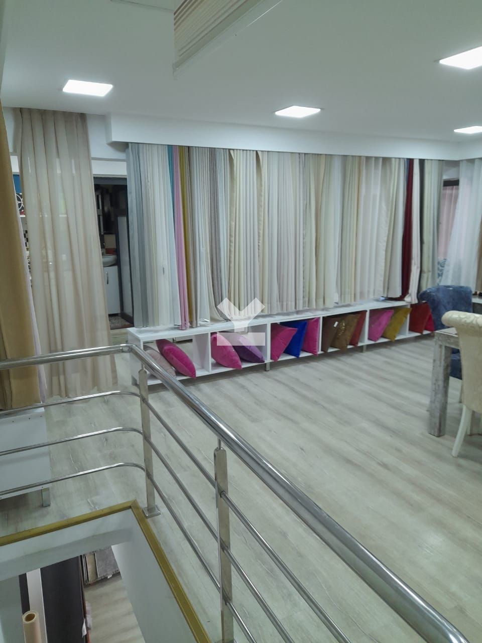 /ci018692/image_296985339.jpeg