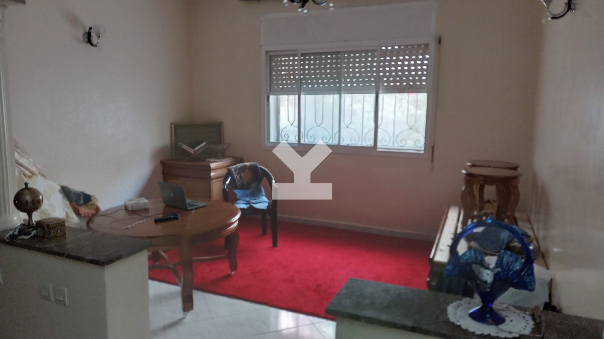 /ci023617/image_374416329.jpg