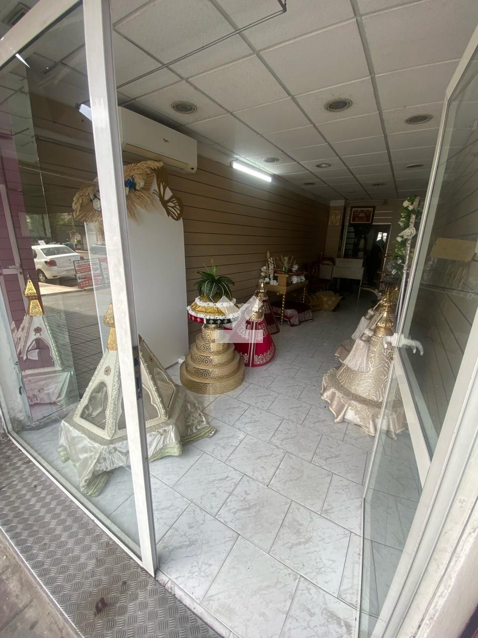 /ci047312/image_533976157.jpeg