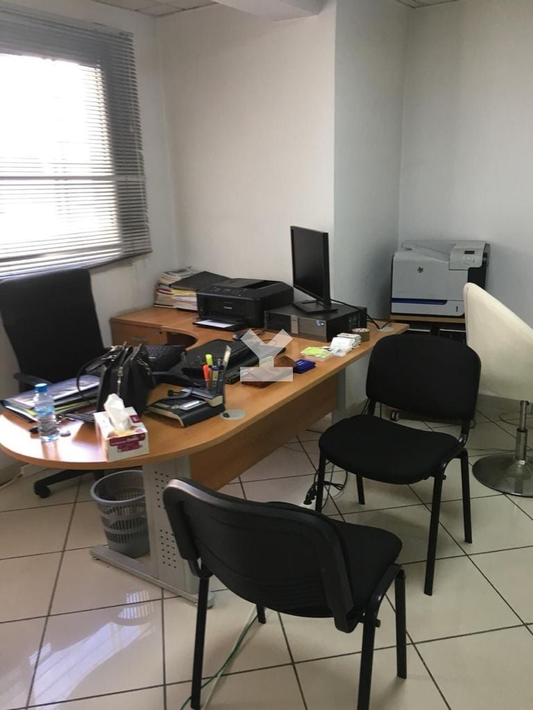 /ci047899/image_280238304.jpeg