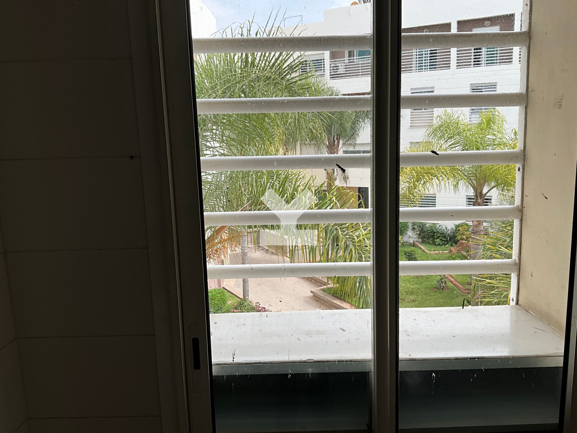 /ci096956/image_665060593.jpeg