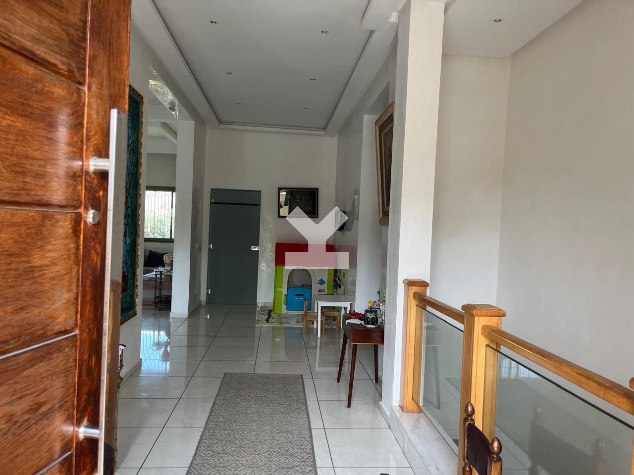 /ci119888/image_106910125.jpg