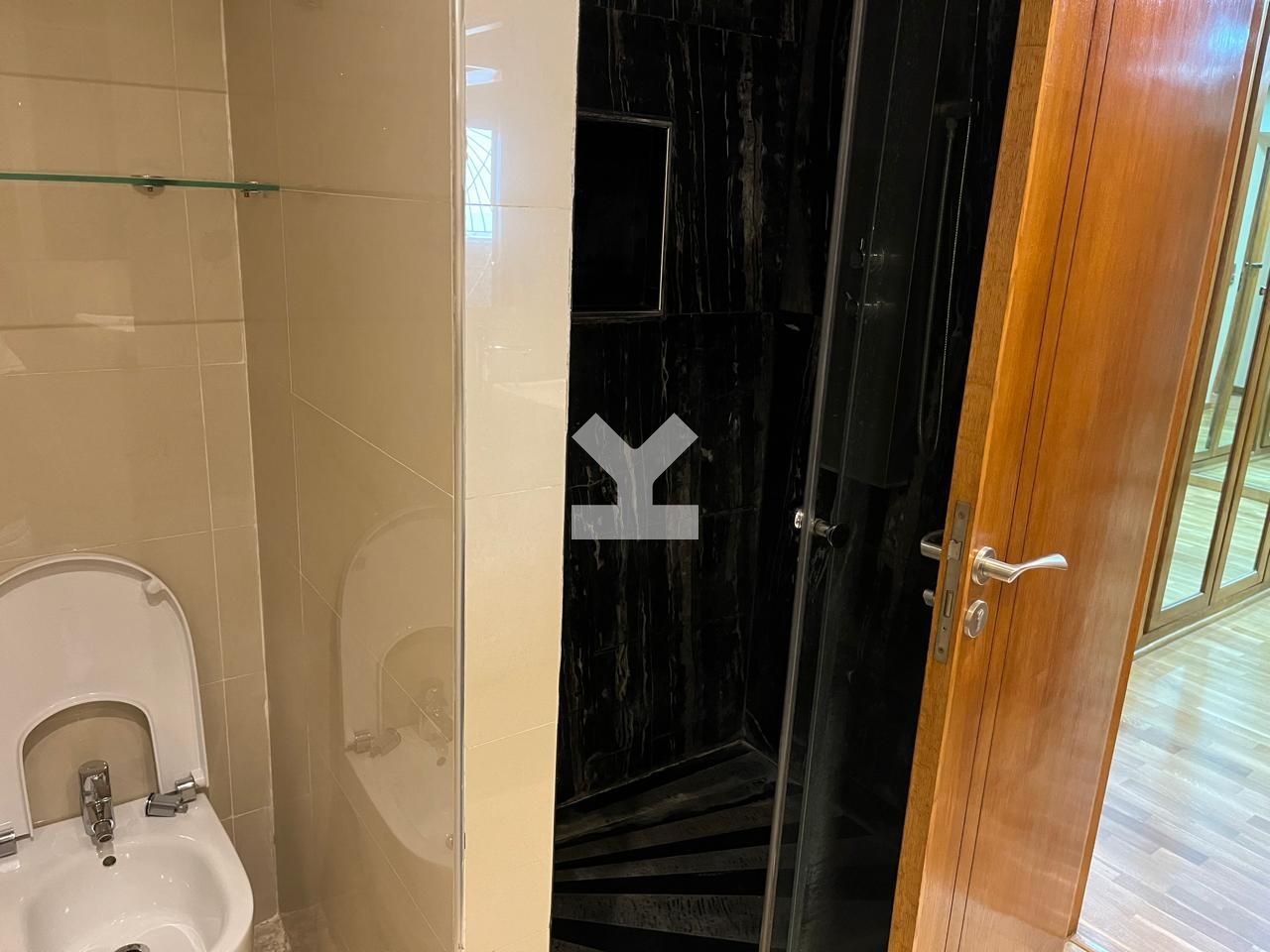 /ci154347/image_489371836.jpg