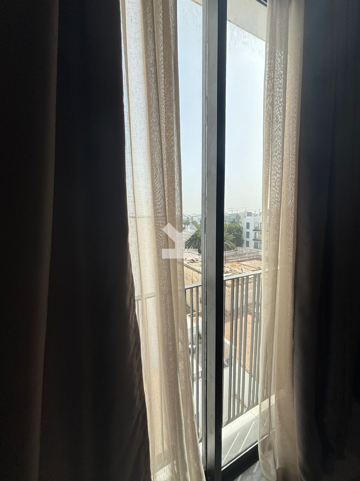 /cs124557/image_268089526.jpeg