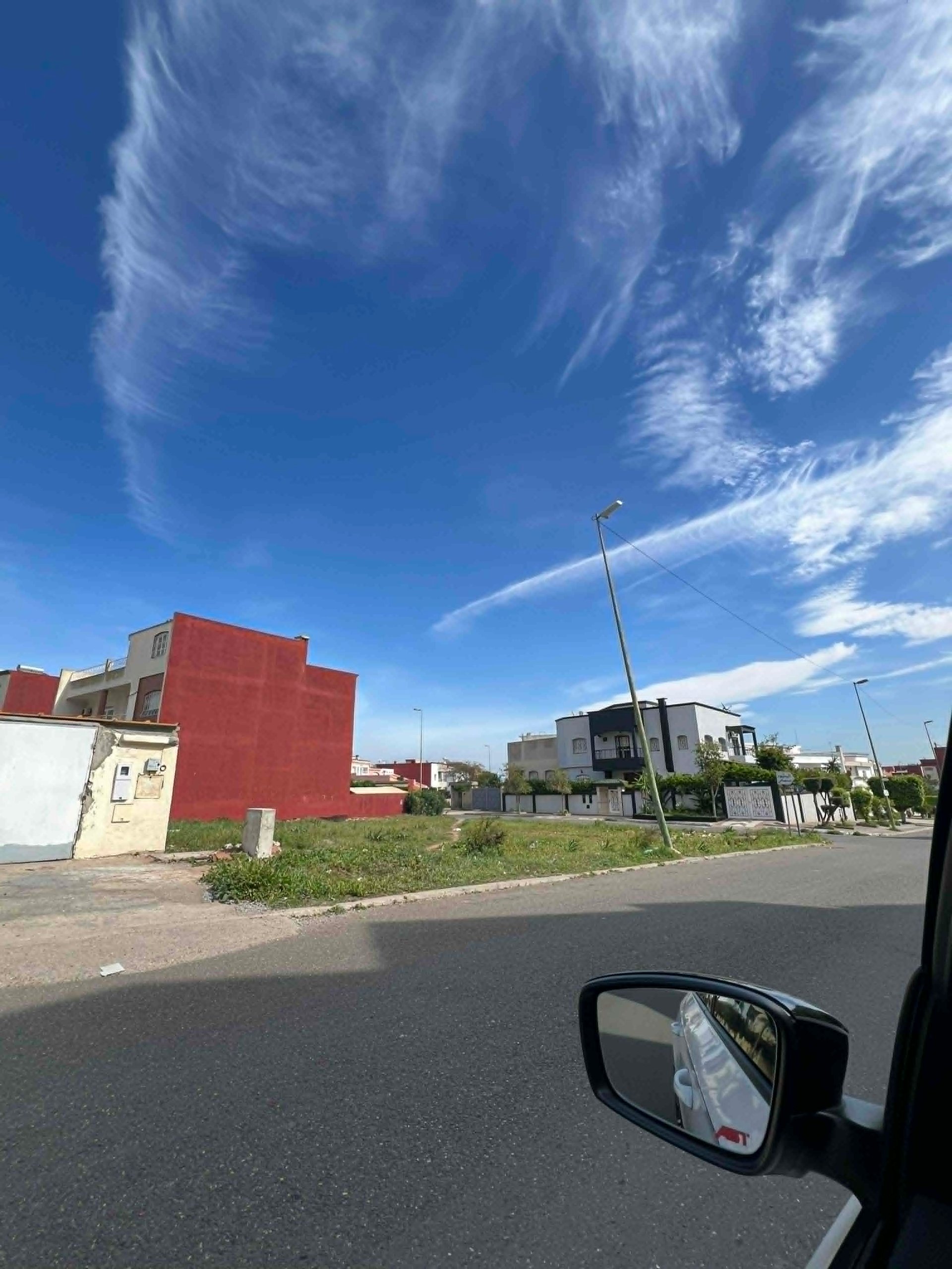 /ki182649/image_261460203.jfif