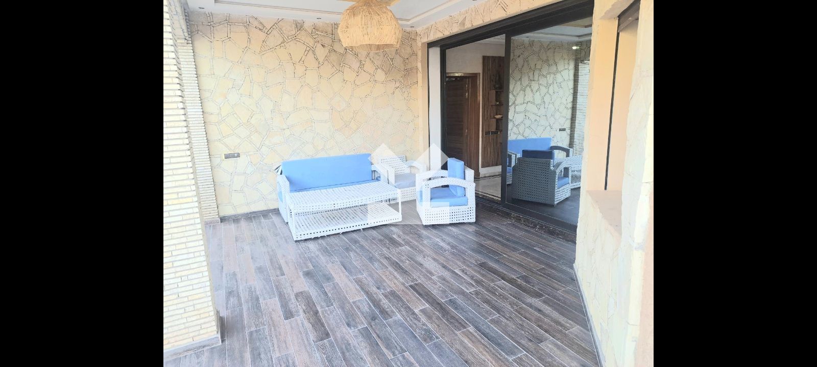 /mi051966/image_86116904.jpg