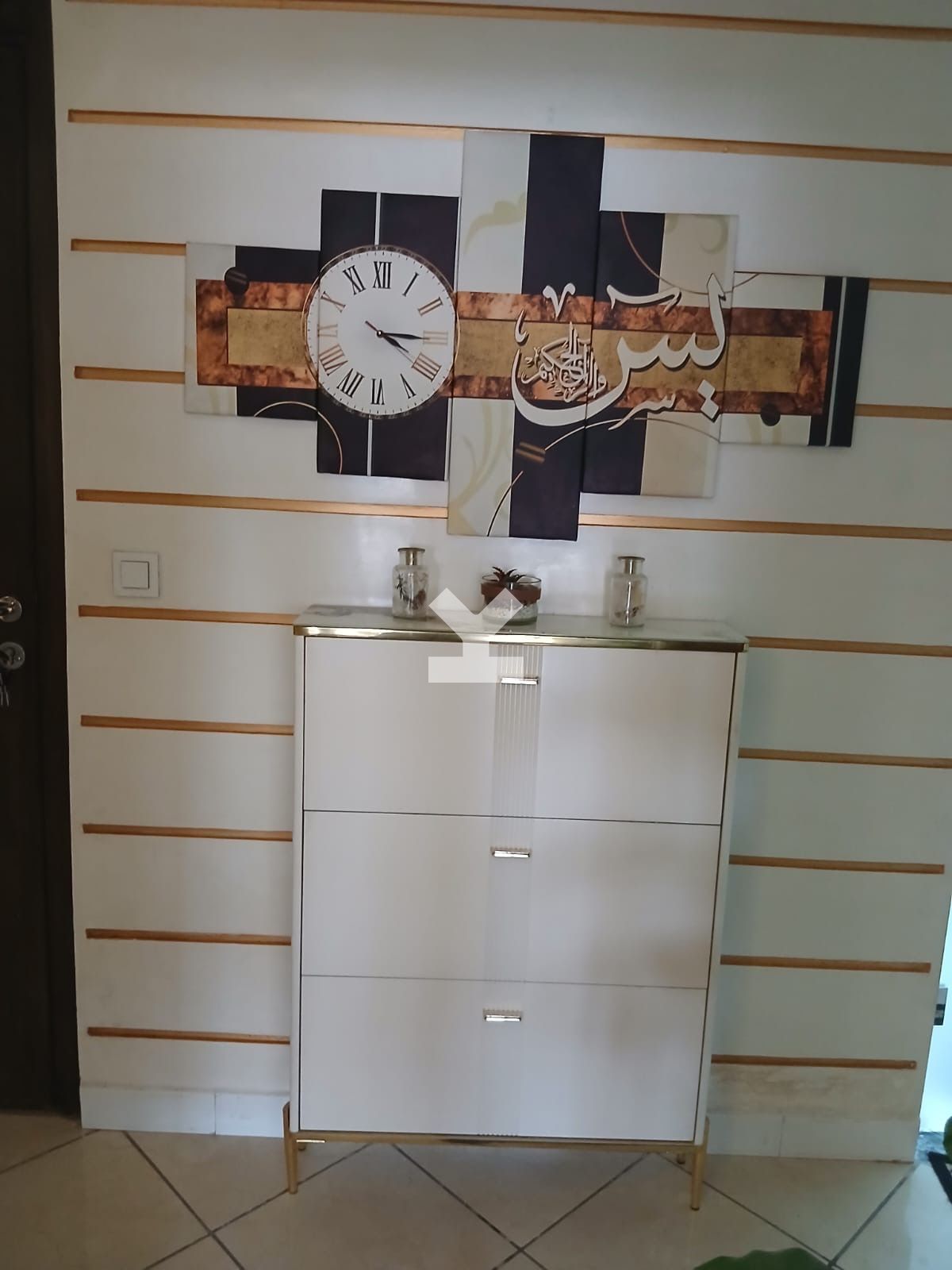 /mi122022/image_697646853.jpeg