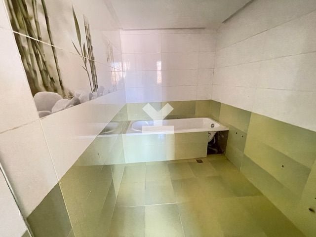 /mi147497/image_86212833.JPG