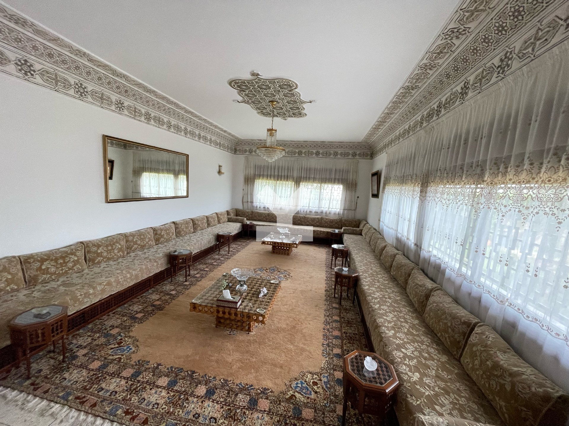 /ri064037/image_413020439.png