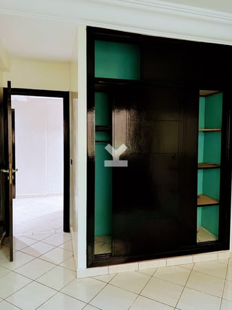 user-AA094875-image