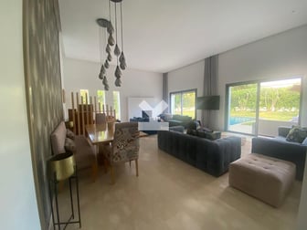 user-BI025005-image