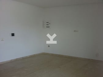 user-CA002544-image