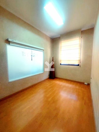 user-CA003627-image