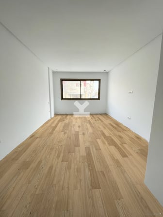 user-CA006070-image