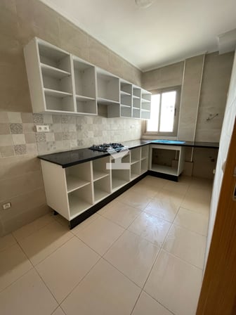 user-CA006075-image