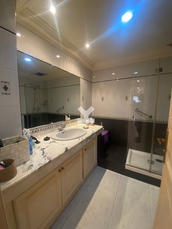 user-CA008888-image