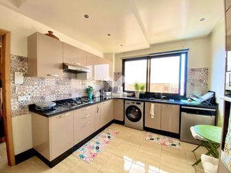 user-CA015715-image