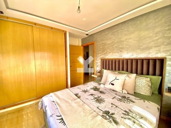 user-CA015717-image