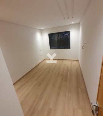 user-CA022173-image