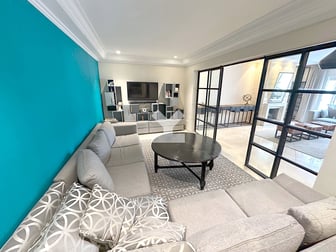 user-CA029096-image