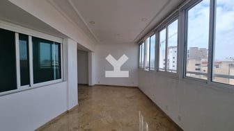 user-CA033878-image