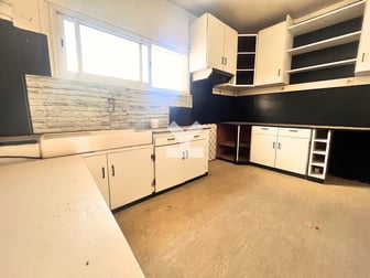 user-CA034542-image