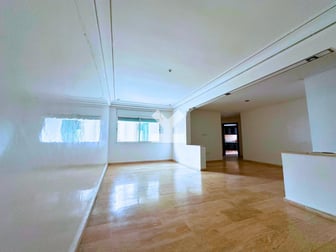 user-CA034803-image