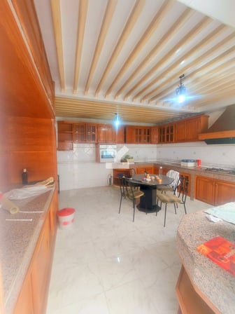 user-CA044848-image
