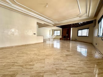 user-CA045060-image