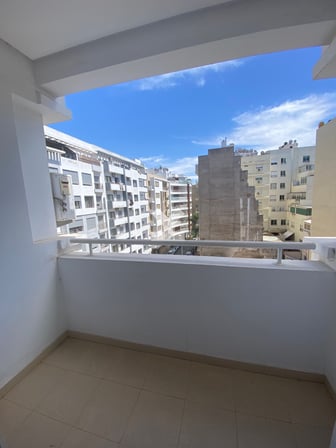 user-CA045389-image