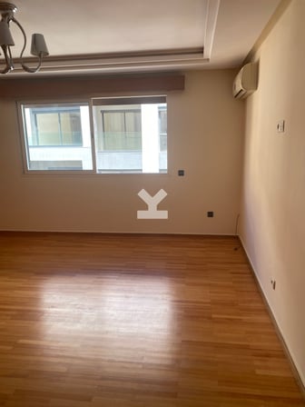 user-CA045389-image