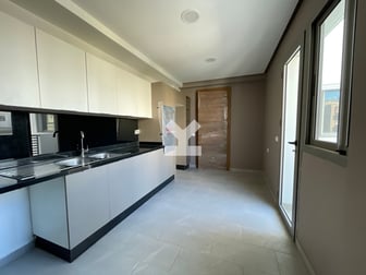 user-CA046124-image