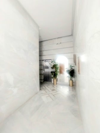 user-CA046785-image