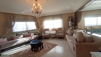 user-CA048441-image