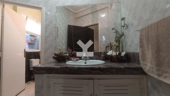 user-CA048441-image