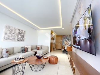 user-CA048498-image