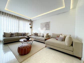 user-CA048498-image