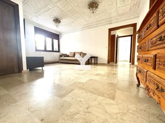 user-CA049700-image