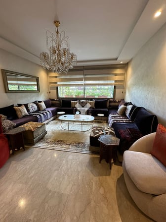 user-CA050662-image