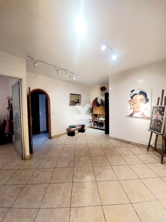 user-CA050805-image