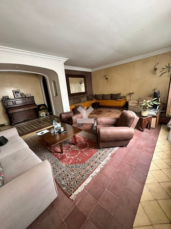 user-CA051048-image