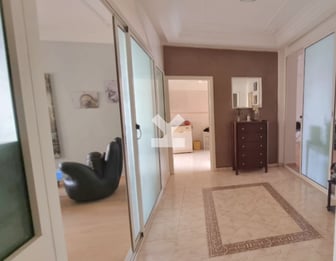 user-CA052931-image
