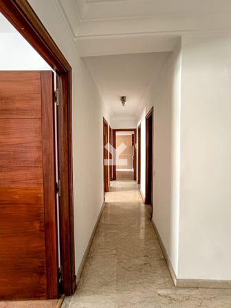 user-CA052957-image