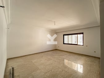 user-CA052957-image