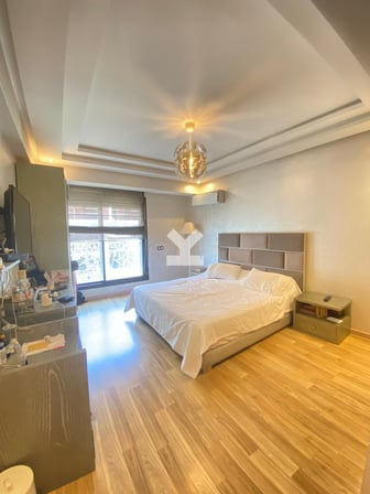 user-CA053672-image