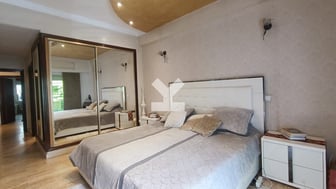 user-CA053962-image